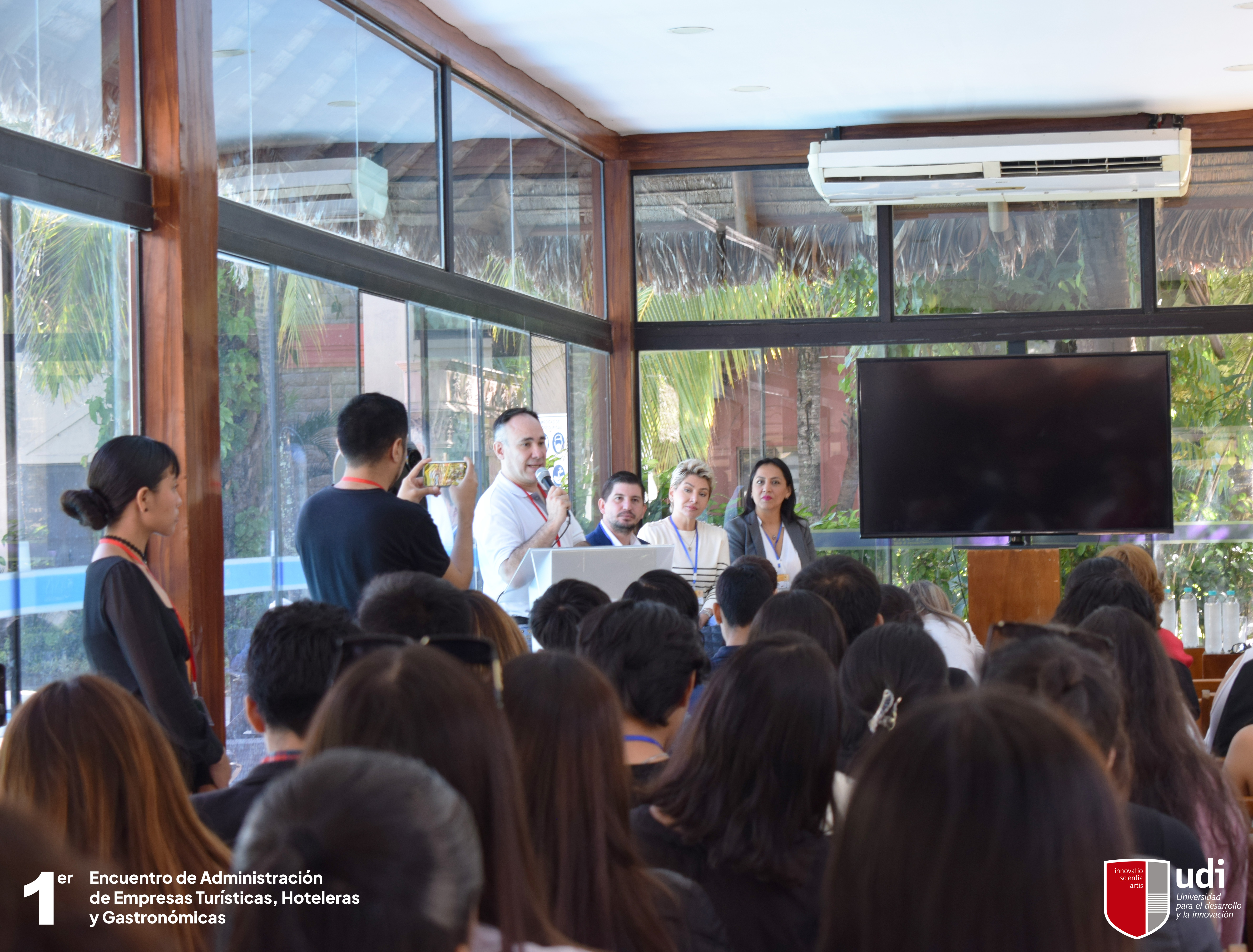 Primer Encuentro de Alumnos de Administración de Empresas Turísticas, Hoteleras y Gastronómicas de la UDI